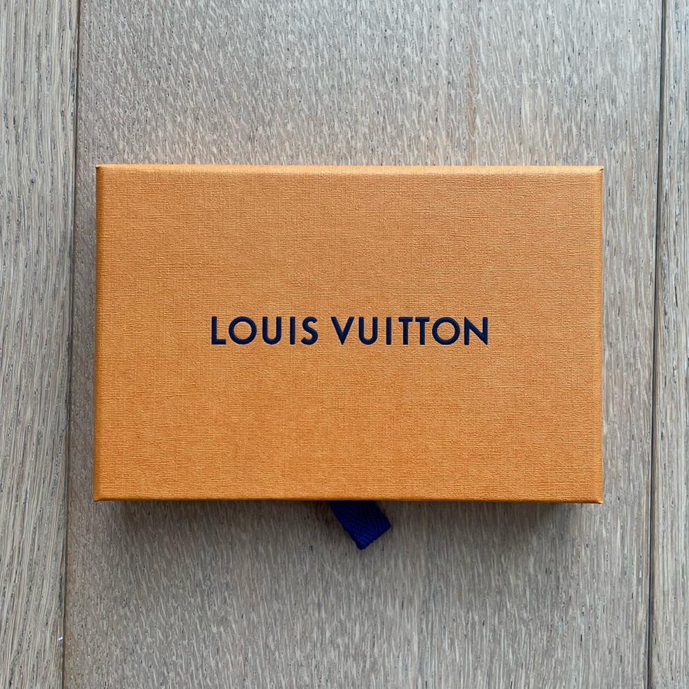 🆕 Authentic Louis Vuitton Empty Small Pull-tab Gift Box 5.5” L x 3.5” H x 1” W